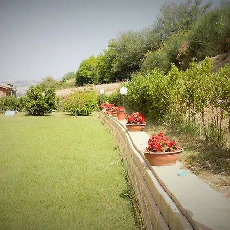 Agriturismo Relais La Scala Di Seta Farm stay *